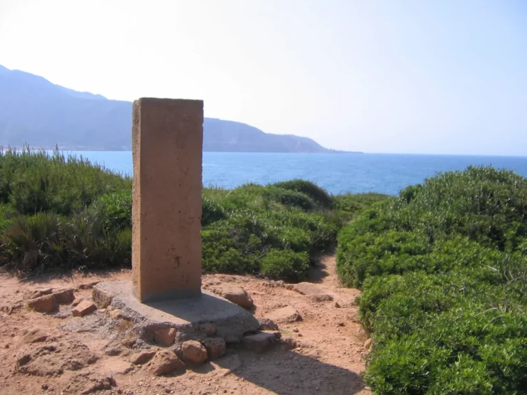 Stele albert Camus a Tipaza