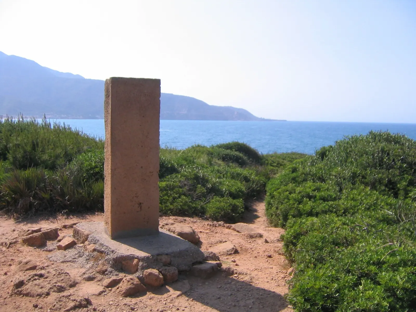 Stele albert Camus a Tipaza