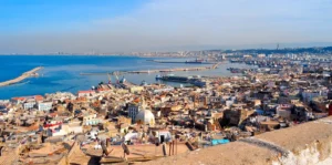 Panorama sur la baie et le port d’Alger, Algérie