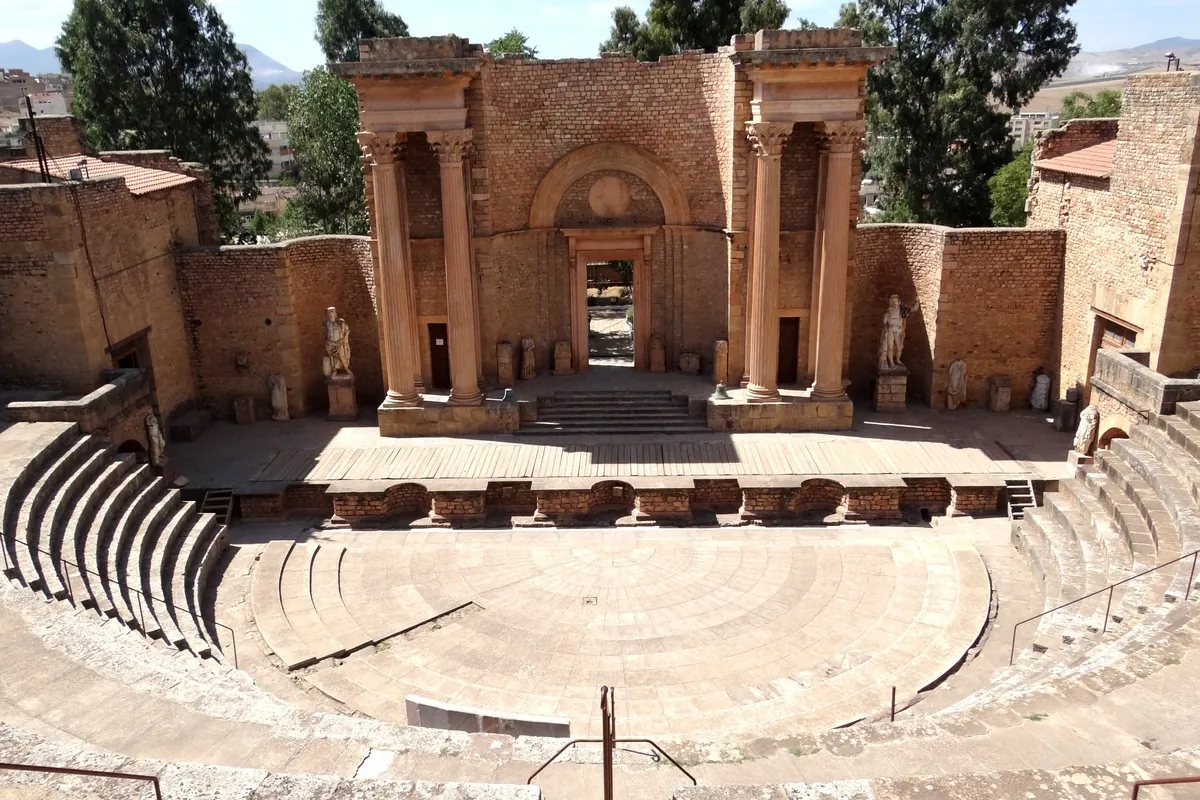 Théâtre romain de Guelma et ses gradins, Algérie